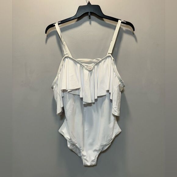 NWT DAVI Plus Size Ruffle Swimsuits WHITE SIZE - Picture 5 of 10